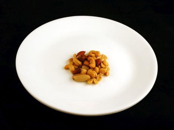 Primerjava energijske vrednosti zdrave hrane in tiste, ki redi